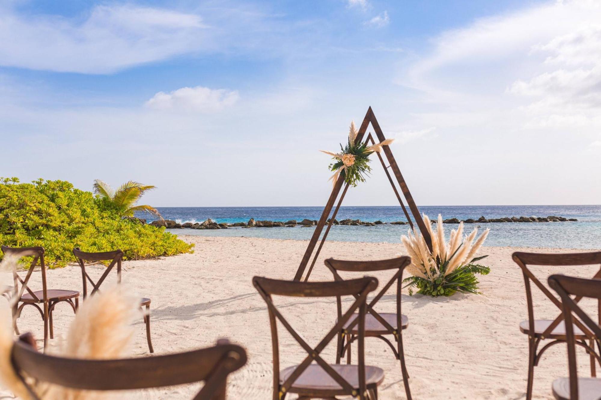 Curacao Marriott Beach Resort Виллемстад Экстерьер фото